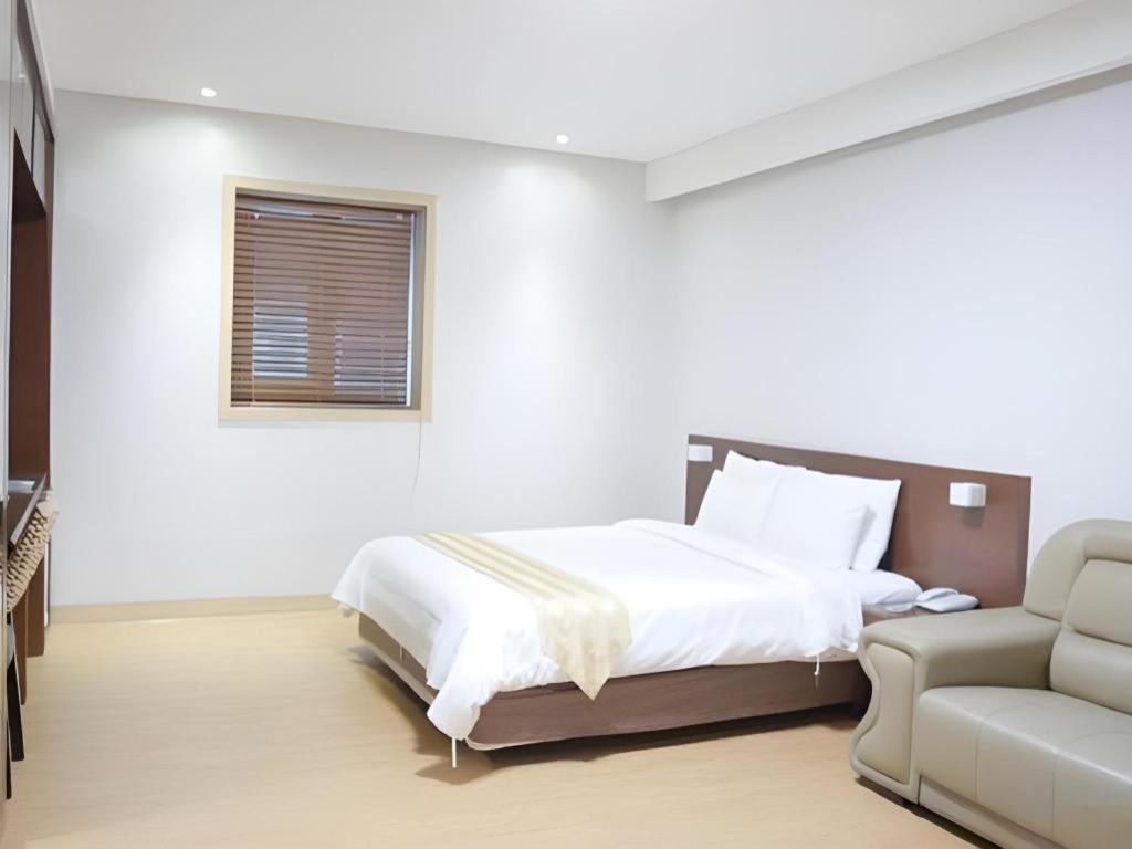 Korea Tourist Hotel Сувон Екстериор снимка
